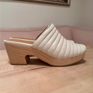 Rare Cream Beklina Ribbed Leather Clogs 10 Worn Once!